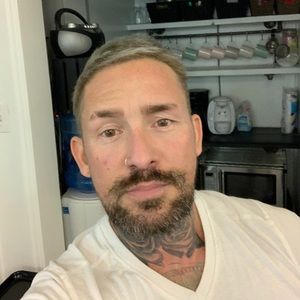 Meet your Posher, Aaron